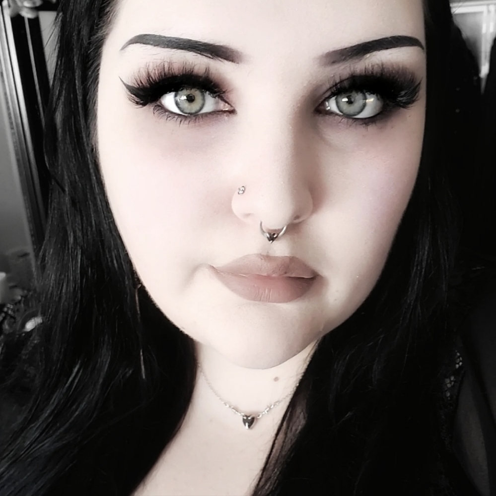 🦇Hello, I'm Lauren!🦇